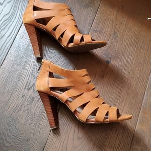 Cutout booties in dark tan leather